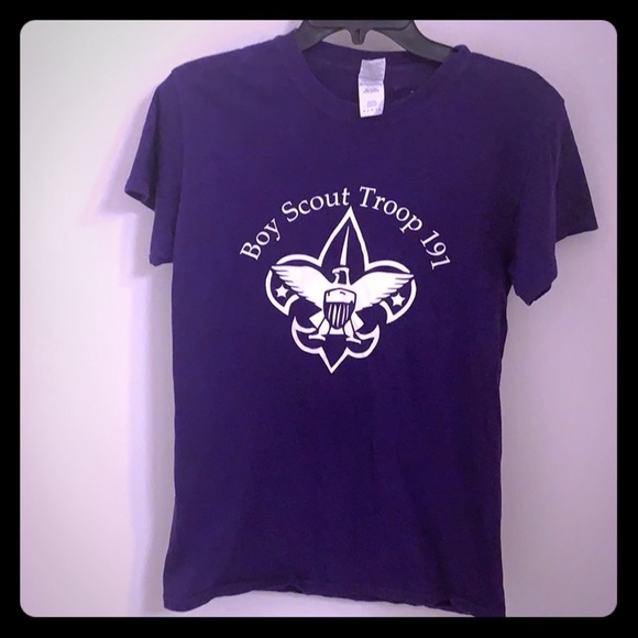 Gildan Other - ⭐️⭐️10/$10 Boy Scout Purple Tee S